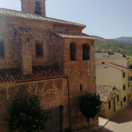 Apartamentos La Reunion Camarena de la Sierra Εξωτερικό φωτογραφία